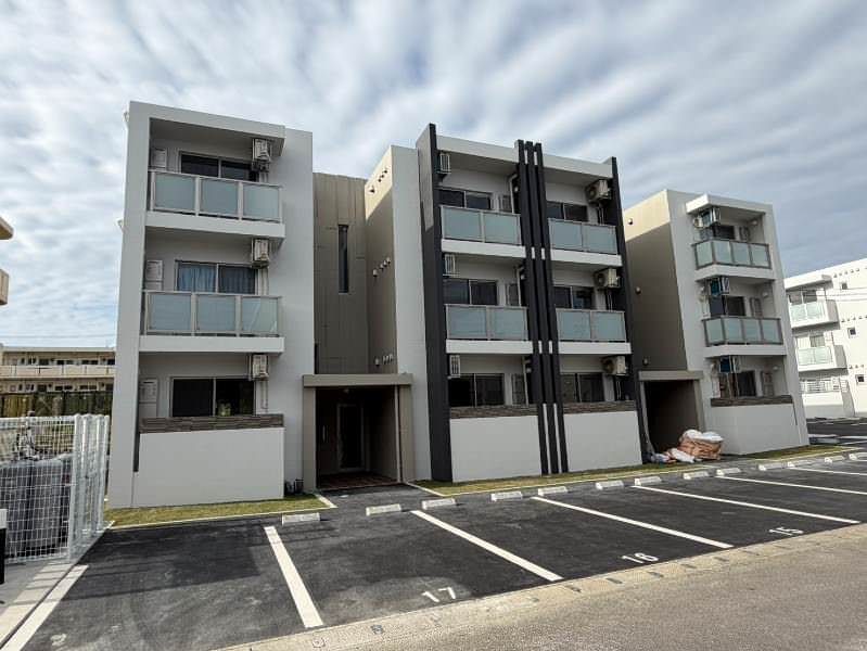 New 1LDK Apartment for Rent in Yomitan Village, Okinawa - Thumbnail 2