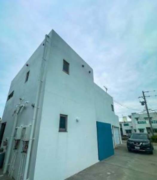 Modern 3LDK Reinforced Concrete House for Sale in Yomitan, Okinawa - Thumbnail 3