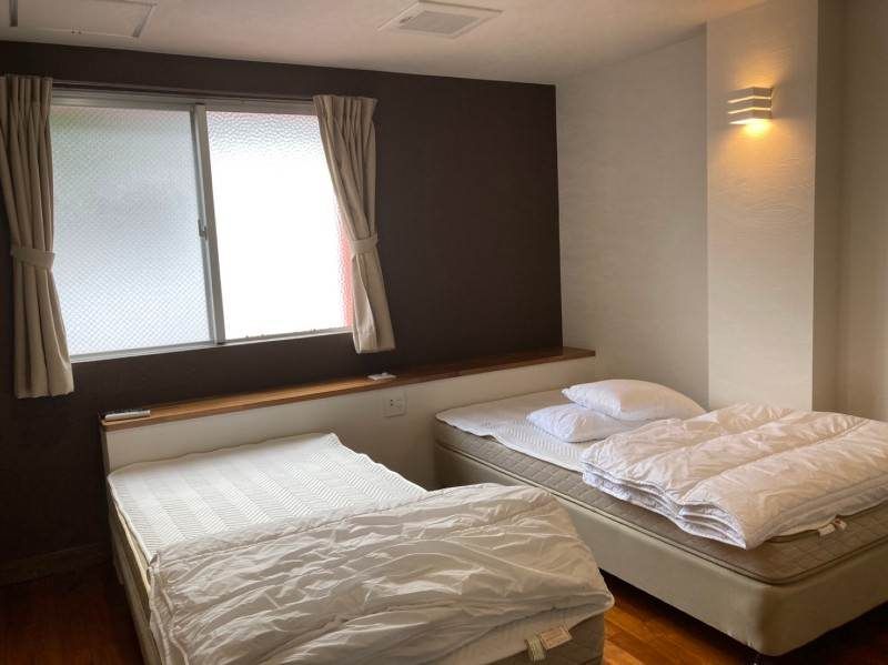 Weekly 1R Apartment in Okinawa City with Zero Initial Fees - Thumbnail 4