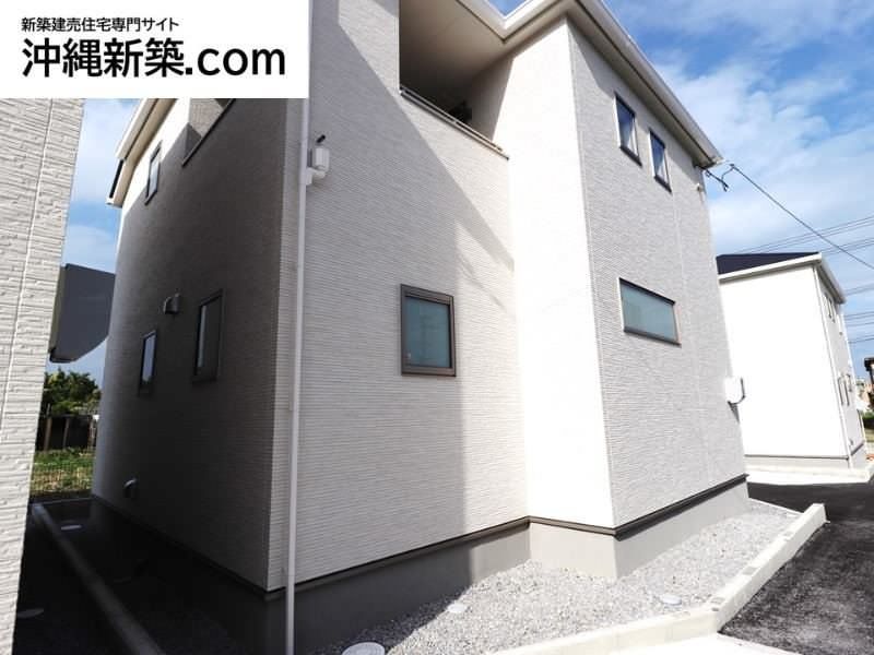 New 3LDK House in Uruma, Okinawa with Cashback & AC - Thumbnail 2