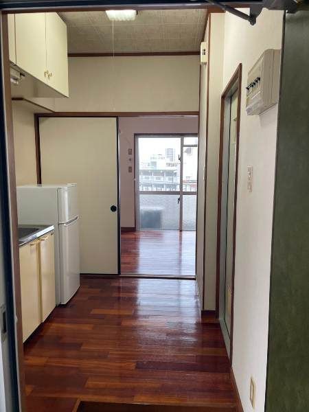 1K Apartment for Rent in Nakagusuku Village, Okinawa - Thumbnail 4