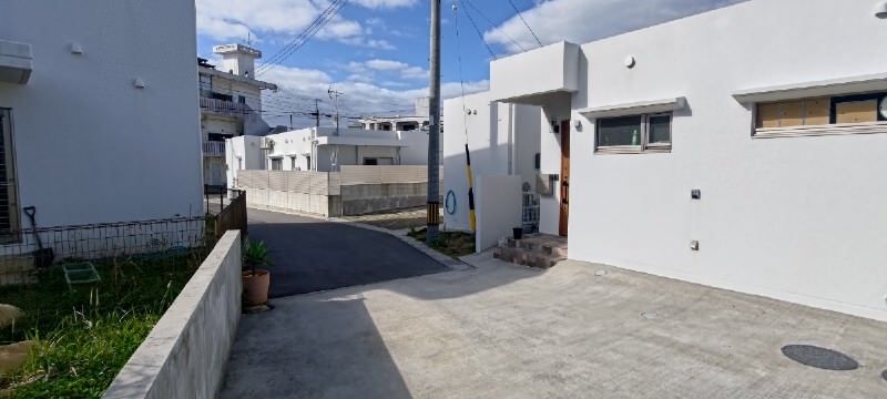 Modern 3LDK Single-Story House for Rent in Nanjo City, Okinawa - Thumbnail 3