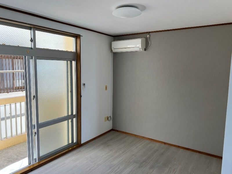 High-Ra Apartment: Refurbished 1R Rental in Itoman, Okinawa - Thumbnail 4