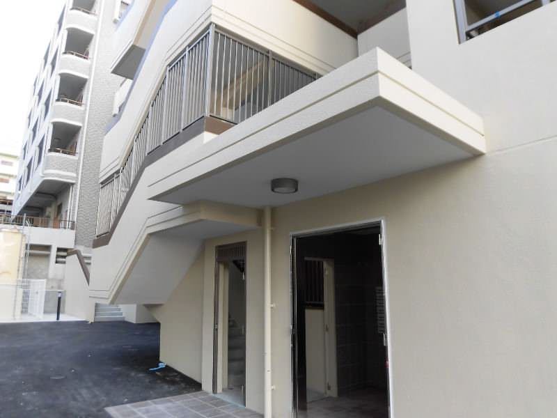 Castle Eight 2LDK Apartment for Rent in Nishihara, Okinawa - Thumbnail 3