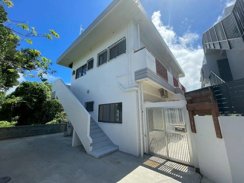 2LDK RC House with Ocean Views for Sale in Uruma City, Okinawa - Thumbnail 2