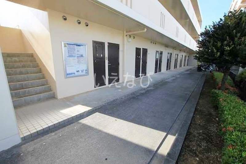 1K Apartment for Rent in Urasoe City, Okinawa - Thumbnail 4