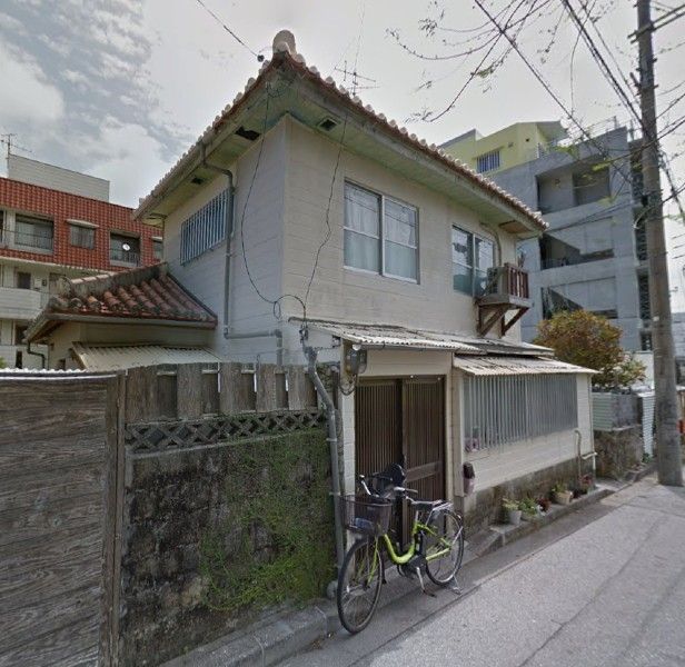Renovated 8DK Wooden House for Sale in Naha, Okinawa - Thumbnail 2