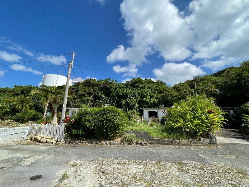 4LDK House with Sea View on 109 Tsubo Land in Ginowan, Okinawa - Thumbnail 4