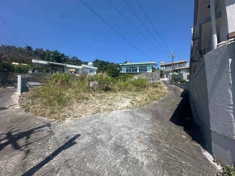 Corner Plot with Ocean View for Sale in Itoman, Okinawa - Thumbnail 3
