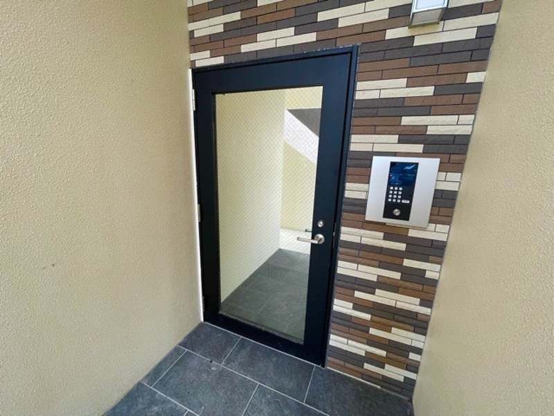 Modern 3LDK Apartment for Rent in Urasoe, Okinawa - Thumbnail 3