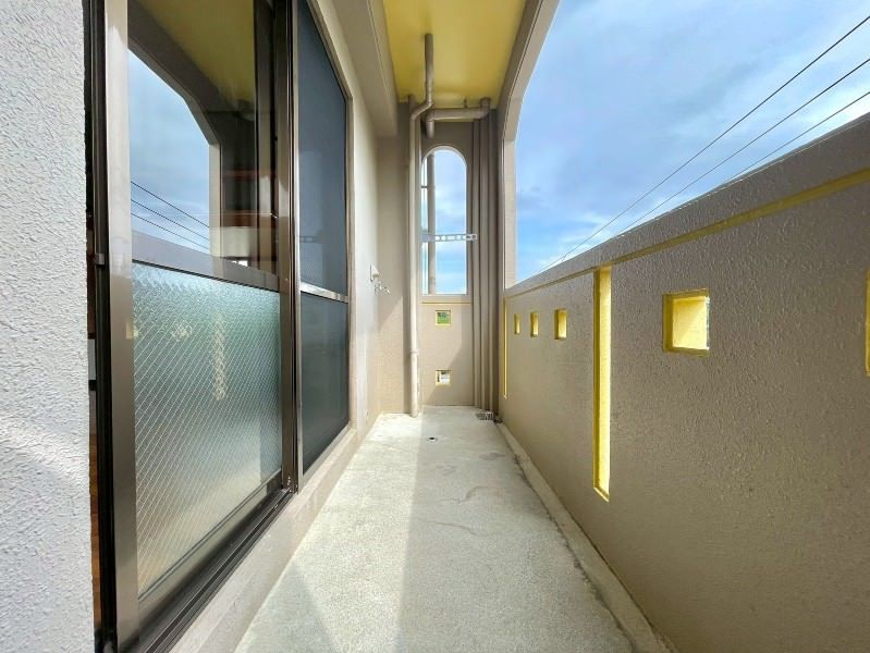 1R Apartment with Loft in Nishihara, Okinawa | ¥42,000 Rent - Thumbnail 2