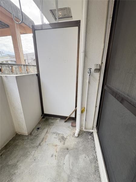 2DK Apartment for Rent in Miyazato, Okinawa City - Thumbnail 2