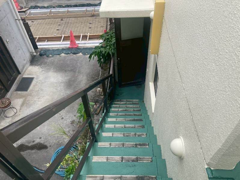 Stylish 2LDK Single-Story House for Rent in Itoman, Okinawa - Thumbnail 2