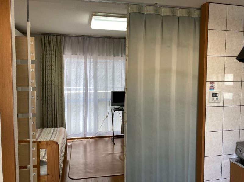 1R Apartment for Rent in Naha Matsuo, Okinawa - 21.46 sqm - Thumbnail 3