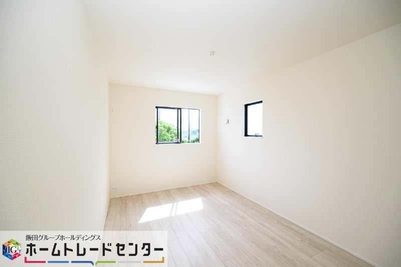 New Two-Family Home in Nago City, Okinawa - Thumbnail 4