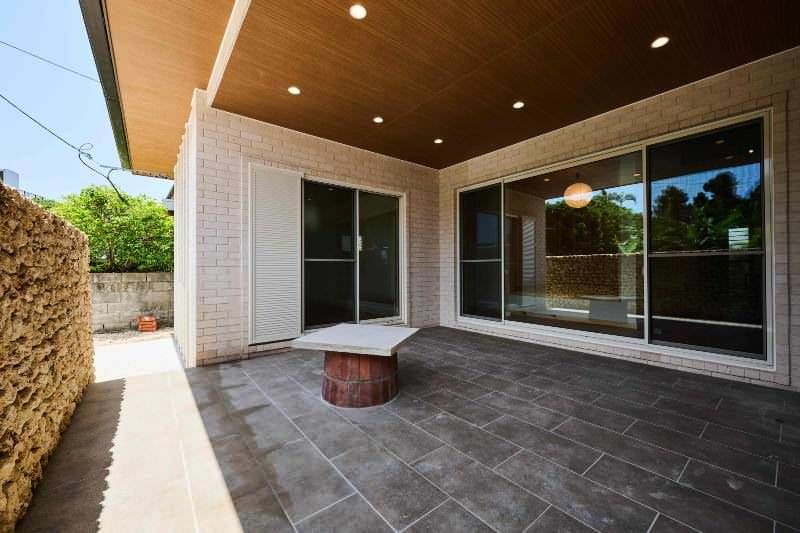 New Brick House in Ishigaki's Shiraho - 2018 Good Design Award - Thumbnail 4