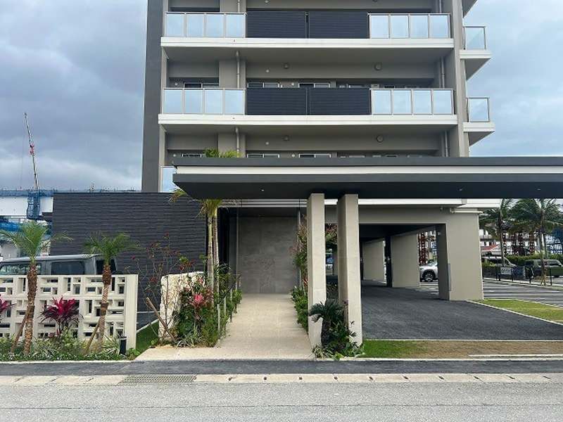 2LDK Apartment for Rent in Tomigusuku, Okinawa - Thumbnail 3