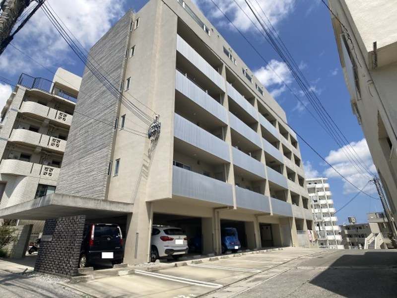 1LDK Pet-Friendly Apartment in Shuri, Naha, Okinawa - Thumbnail 2