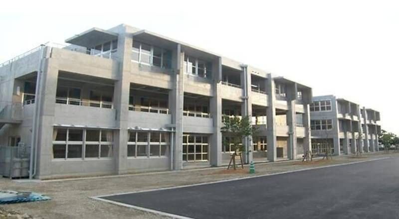 Ocean View 2DK Apartment for Rent in Yaese Town, Okinawa - Thumbnail 2