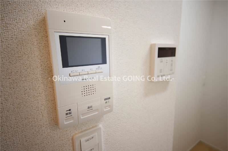 New 2LDK Apartment in Okinawa City with Pet-Friendly Policy - Thumbnail 3