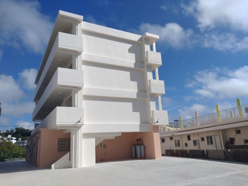 1K Apartment for Rent in Itoman, Okinawa - 27.37 sqm - Thumbnail 2