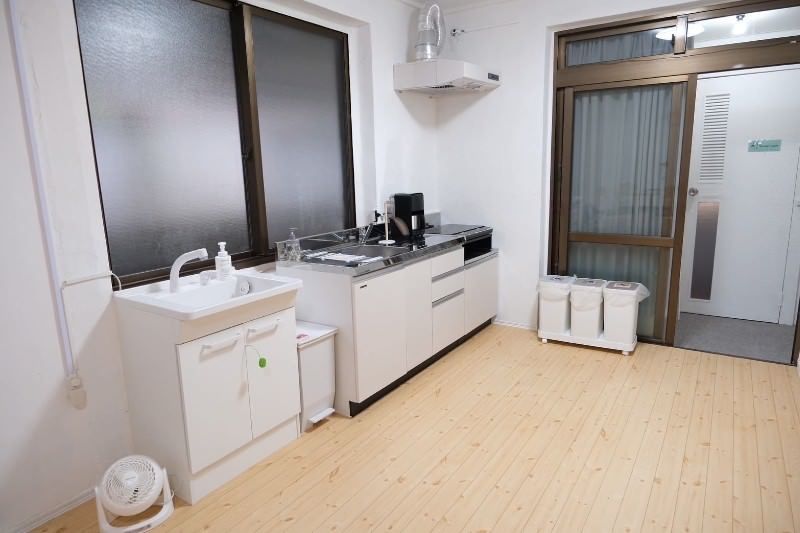 1R Rental House in Genka, Nago City - 33.05 sqm, Parking - Thumbnail 2