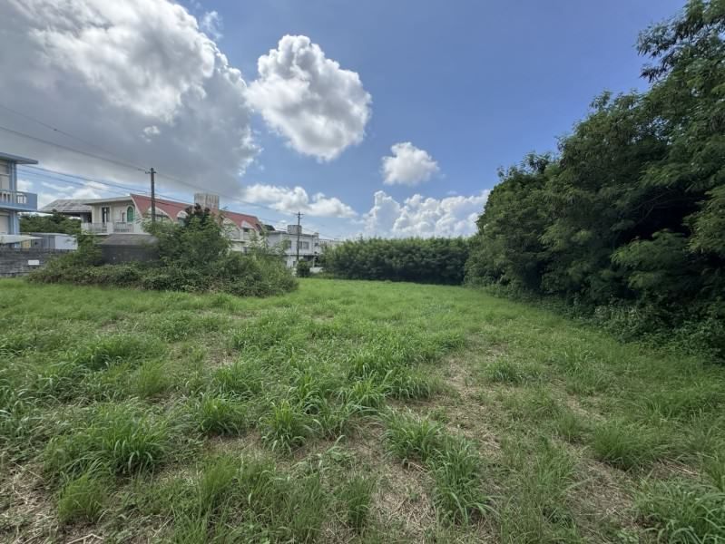 Spacious 1,712 sqm Land for Sale in Tomigusuku, Okinawa - Thumbnail 4