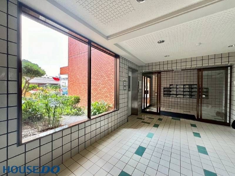 Lions Mansion Mashiki Renovated 1R Apartment in Ginowan, Okinawa - Thumbnail 4