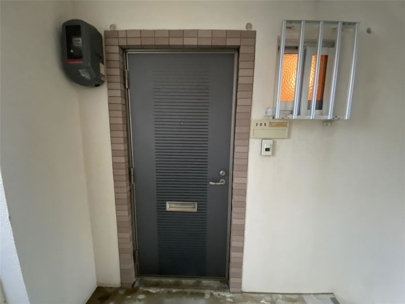 La Provence 2DK Apartment for Rent in Yomitan, Okinawa - Thumbnail 2