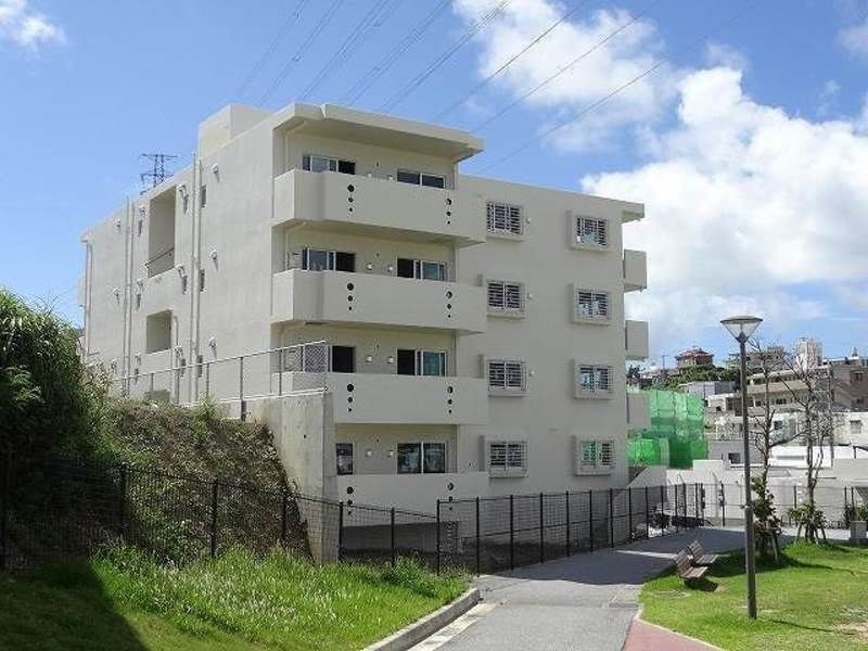 2LDK Apartment for Rent in Uruma City, Okinawa - Thumbnail 3
