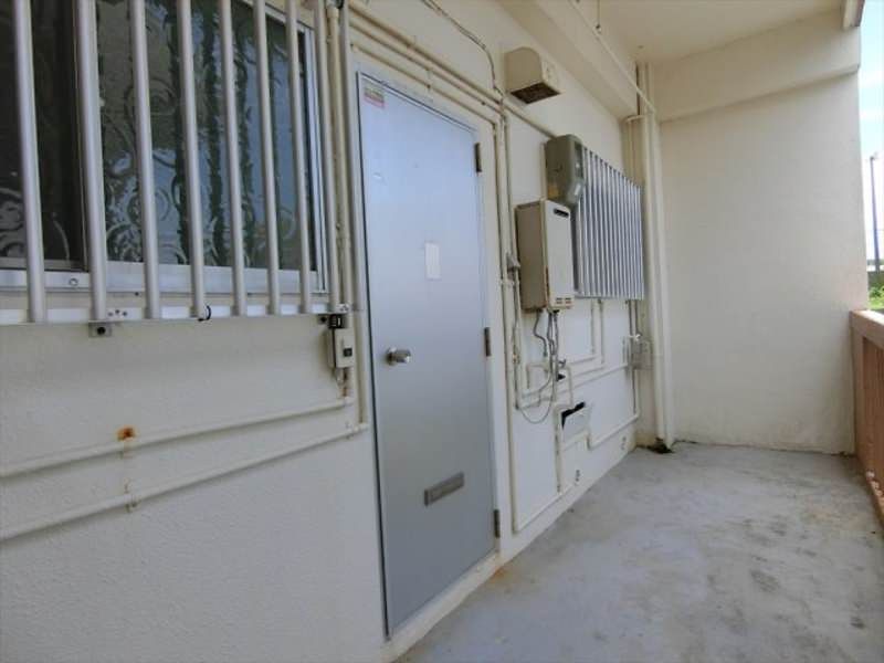 1LDK Apartment for Rent in Urasoe City, Okinawa - 29.7 sqm - Thumbnail 2