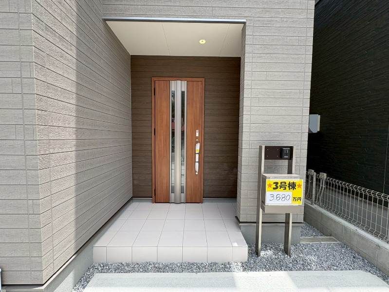 New 4LDK House for Sale in Yomitan Village, Okinawa - Thumbnail 3