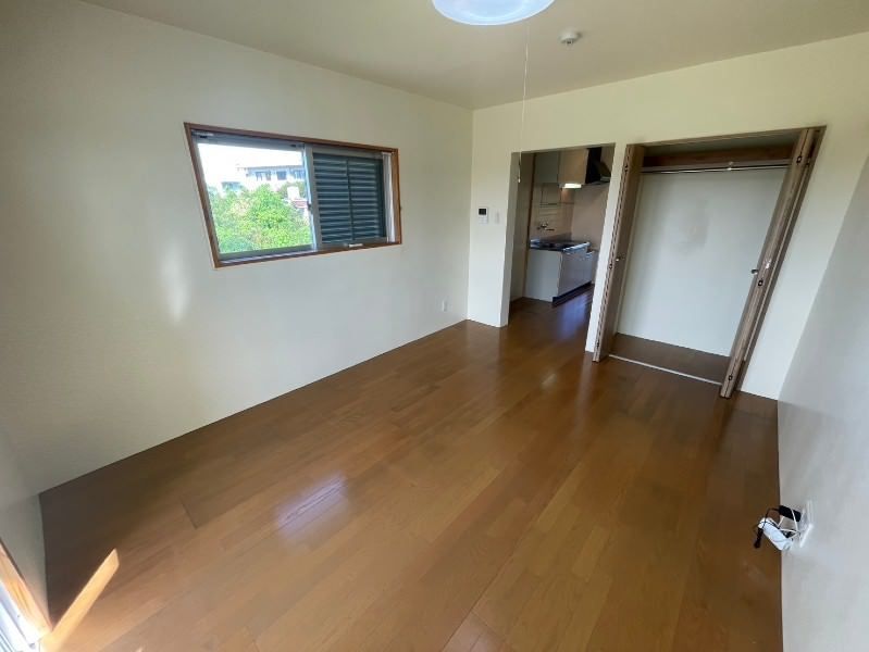 Fortress Ikehara 1R Apartment for Rent in Okinawa City - Thumbnail 4