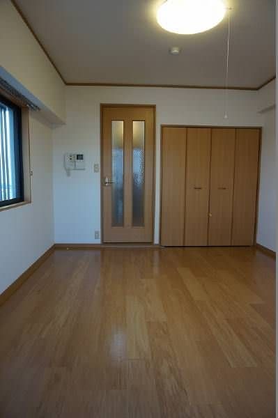 TURTLEONE 1K Apartment for Rent in Naha, Okinawa - Thumbnail 4