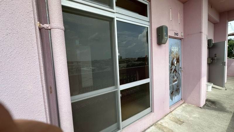 2K Apartment for Rent in Uruma City, Okinawa with 2 Parking - Thumbnail 4