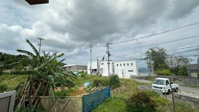 2K Apartment for Rent in Uruma City, Okinawa with 2 Parking - Thumbnail 3