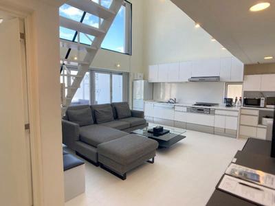 Luxury Oceanfront Villa with Pool in Kouri Island, Okinawa — Image 4, Nakijin, Okinawa