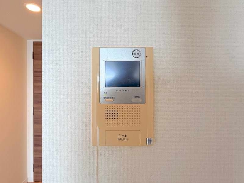 2LDK Apartment for Rent in Omoromachi, Naha City, Okinawa - Thumbnail 3