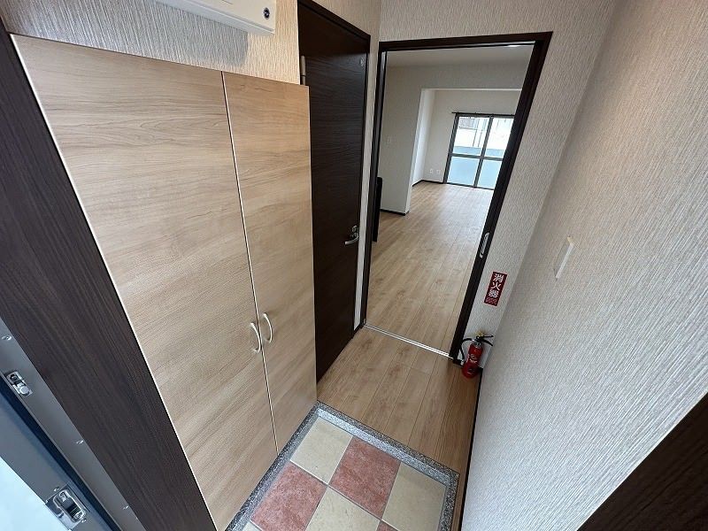 Modern 2LDK Apartment for Rent in Yonabaru, Okinawa - Thumbnail 4