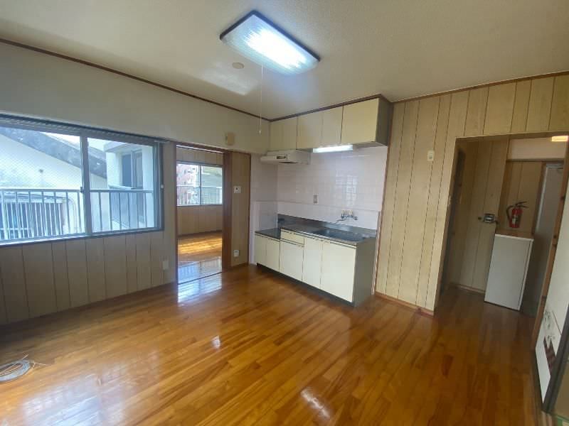 2DK Apartment for Rent in Urasoe City, Okinawa - 43 sqm - Thumbnail 3