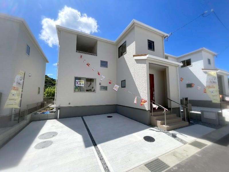 New 4LDK House in Yomitan, Okinawa | 2025 Build - Thumbnail 2