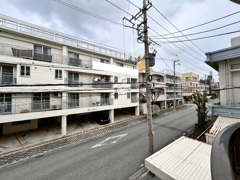 Co-op T.S 2LDK Apartment for Rent in Urasoe, Okinawa - Thumbnail 3