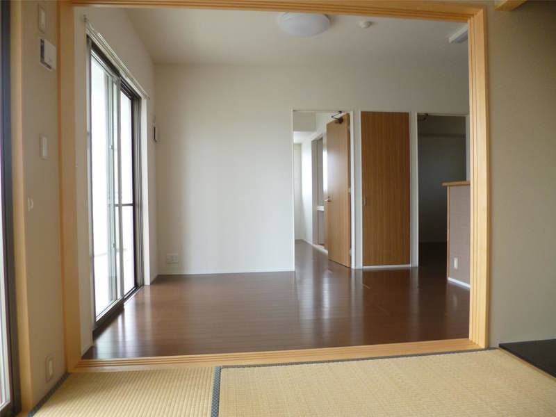 3LDK Apartment for Rent in Naha, Okinawa near Omoromachi Station - Thumbnail 4