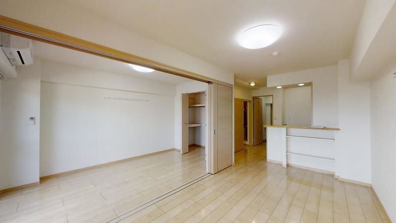 1LDK Apartment for Rent in Yomitan, Okinawa - Thumbnail 3