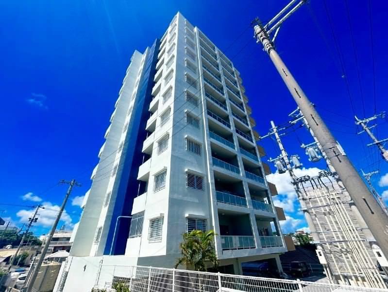 3LDK Corner Apartment for Sale in Premium Court Sumiyoshi, Okinawa - Thumbnail 2