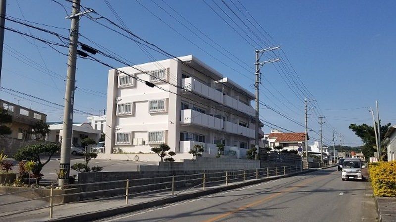 1LDK Apartment for Rent in Itoman, Okinawa with Free Internet - Thumbnail 2