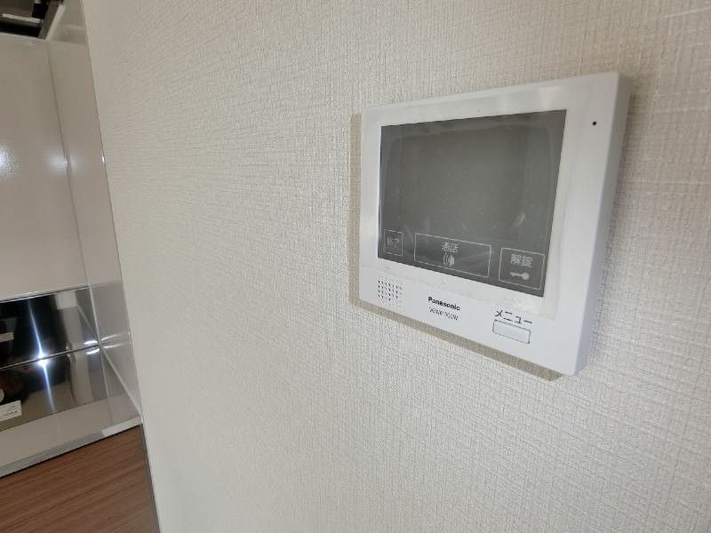 2DK Apartment for Rent in Tomigusuku, Okinawa - Pet Friendly - Thumbnail 2