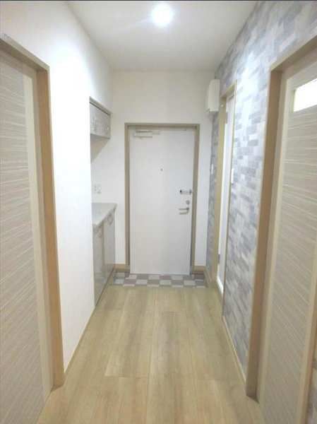 Modern 3DK Apartment for Rent in Uruma City, Okinawa - Thumbnail 4
