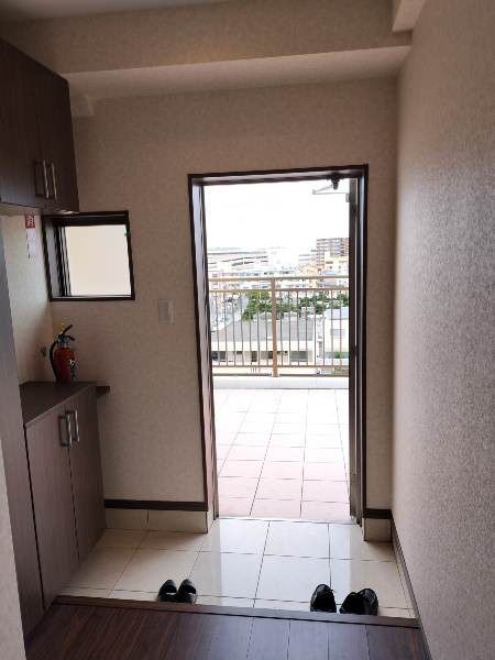 Sun Grace Mansion 3LDK Apartment for Rent in Ginowan, Okinawa - Thumbnail 3