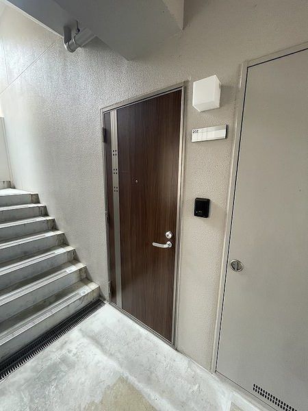 Frontier TOYAMA 2LDK Apartment for Rent in Urasoe, Okinawa - Thumbnail 4